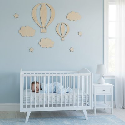 Stickers muraux en bois avec un design unique d'étoile, de nuage et de montgolfière - Le Monde de Charlo & Clara
